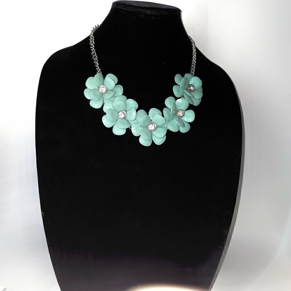 5 Flower Rhinestone Necklace